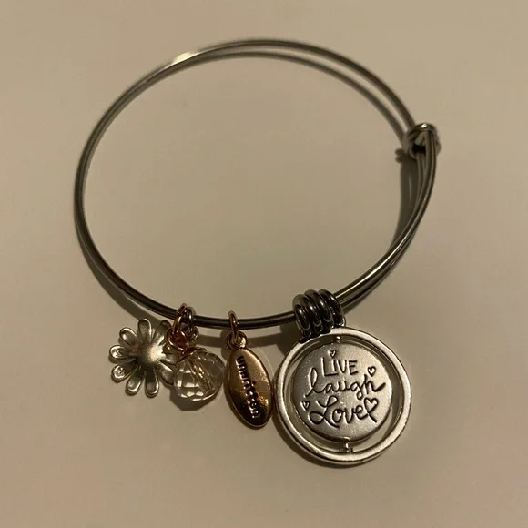 Unwritten bracelet - Picture 2 of 2